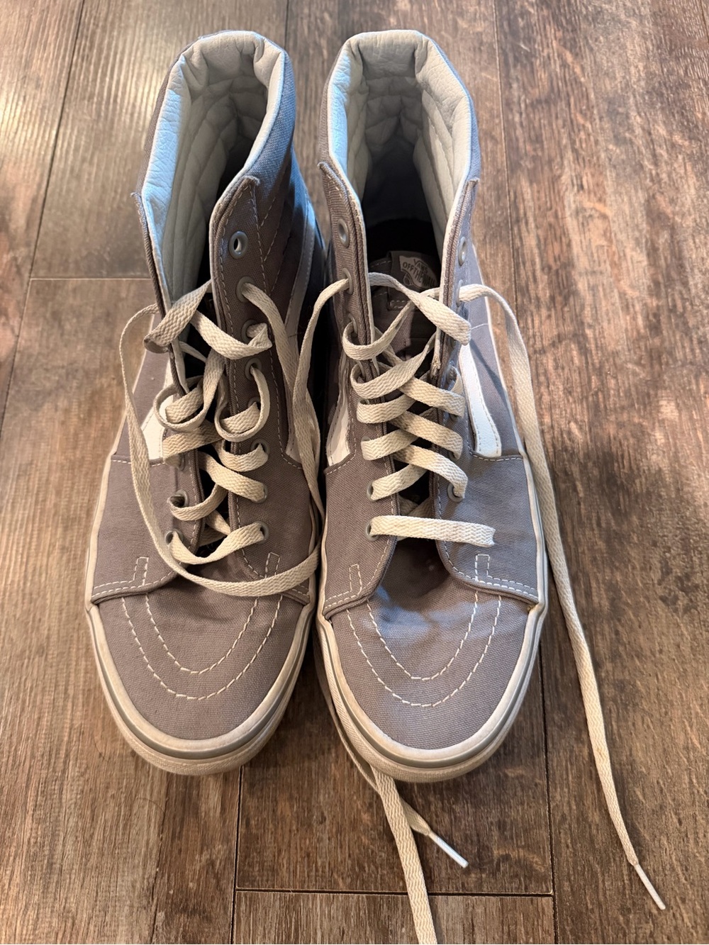 🌷Vans High-Top Sneakers in Gray with White Stripe